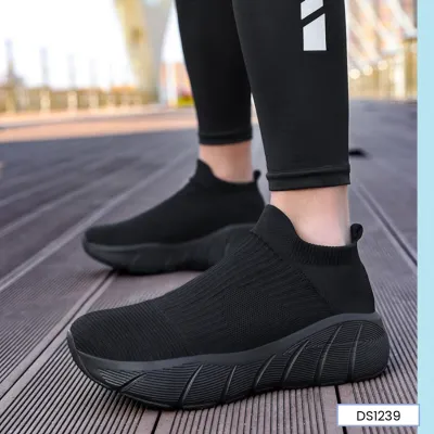 Summit Walker Outdoor Shoes